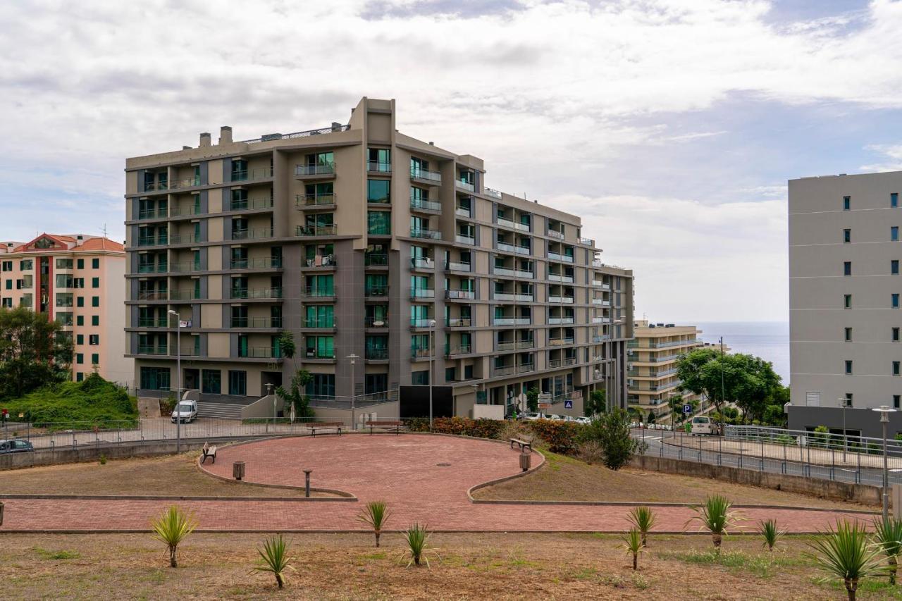 Piornais Residence I By An Island Apart Funchal  Bagian luar foto