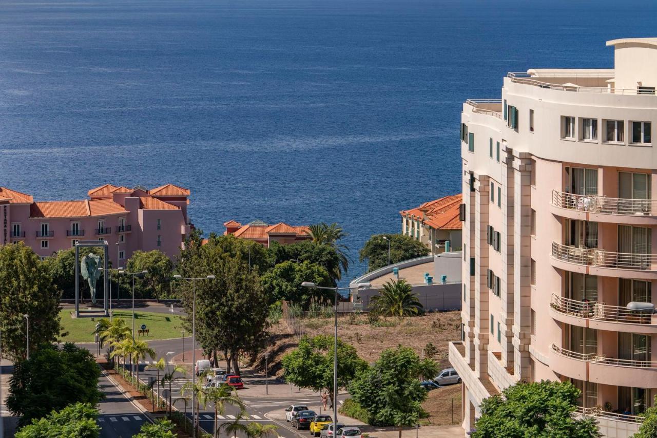 Piornais Residence I By An Island Apart Funchal  Bagian luar foto