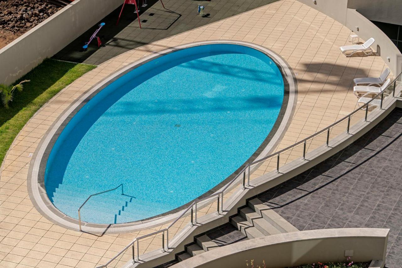 Piornais Residence I By An Island Apart Funchal  Bagian luar foto